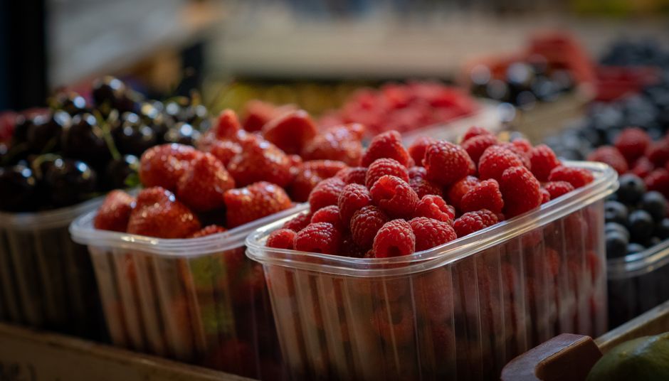 Fruit & berries