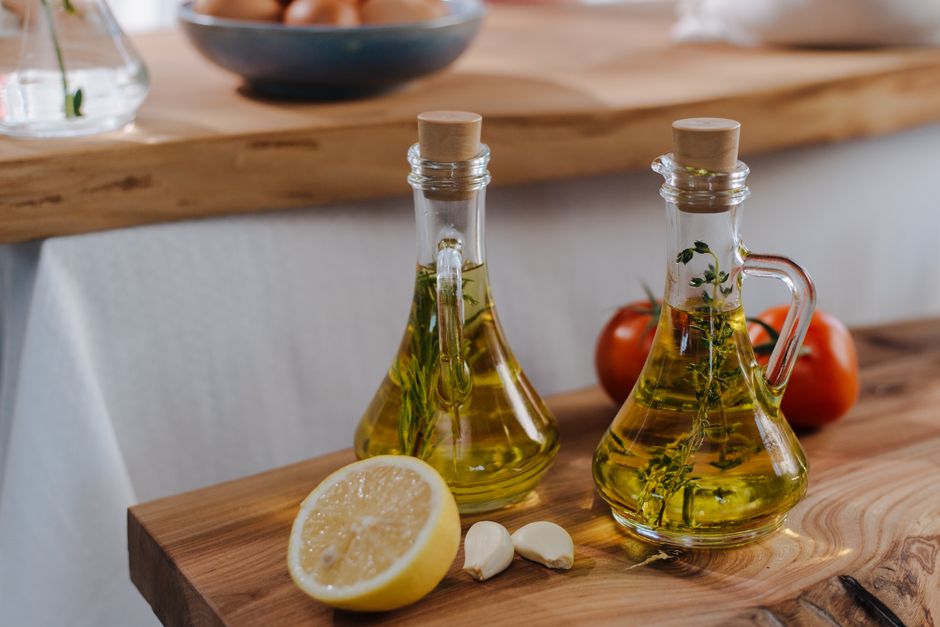 Olive oil & olives