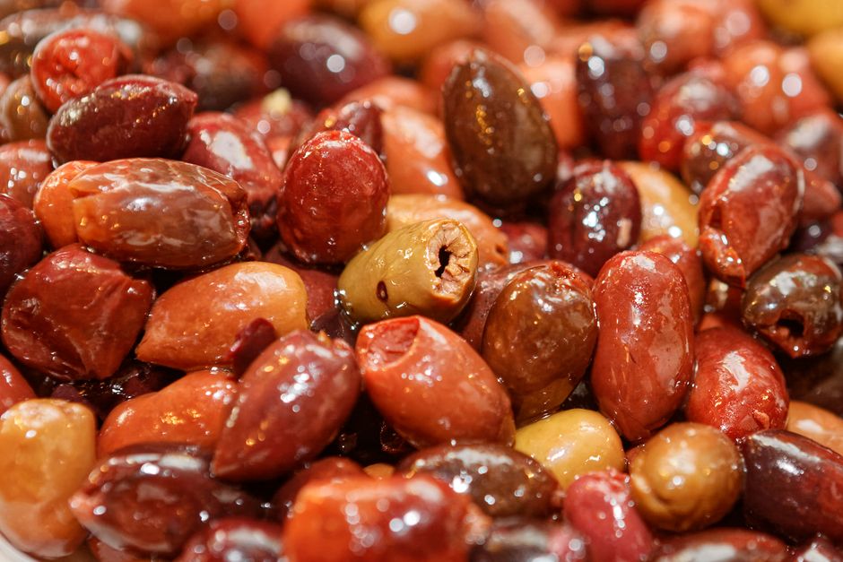 Olive oil & olives