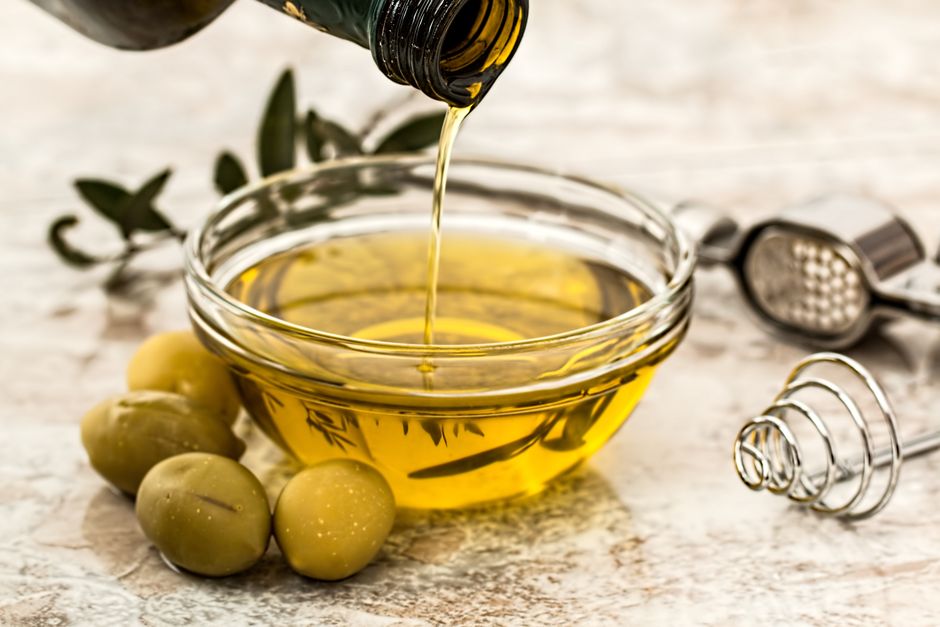 Olive oil & olives