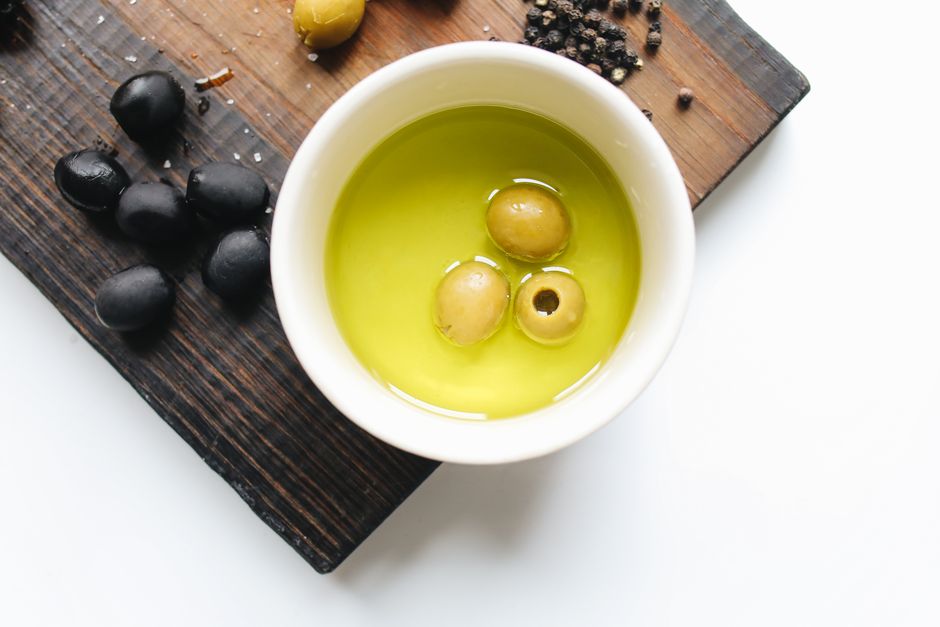 Olive oil & olives