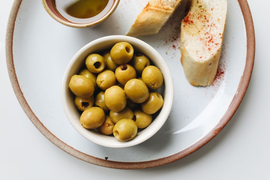 Olive oil & olives