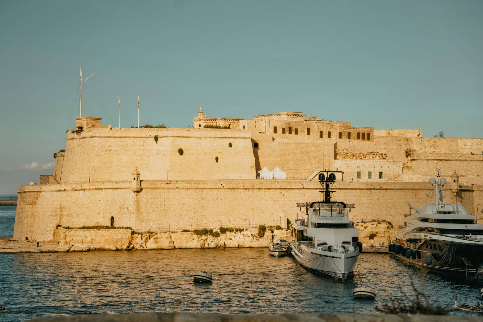 Provviste per superyacht: fornitori locali porto per porto